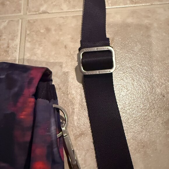 Lululemon | Party Om Crossbody Bag | Simple Blooms Regal Plum Multi/Naval Blue - Picture 14 of 16